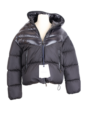 Short Down Puffer Jacket w/ Hood