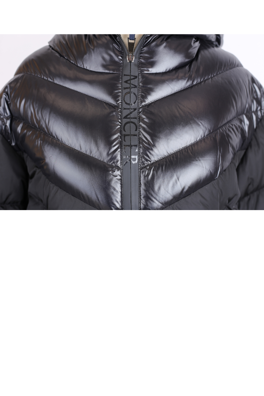 Short Down Puffer Jacket w/ Hood