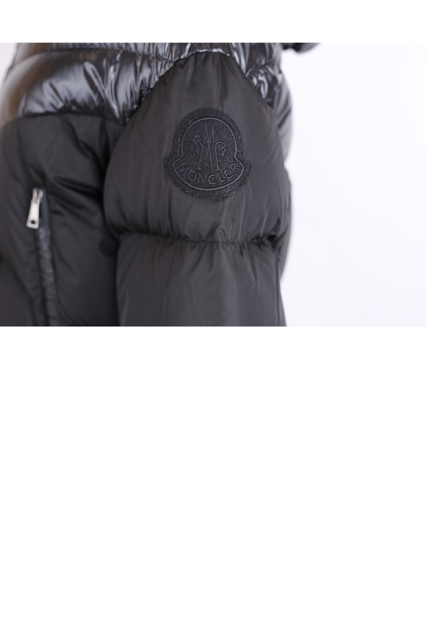 Short Down Puffer Jacket w/ Hood